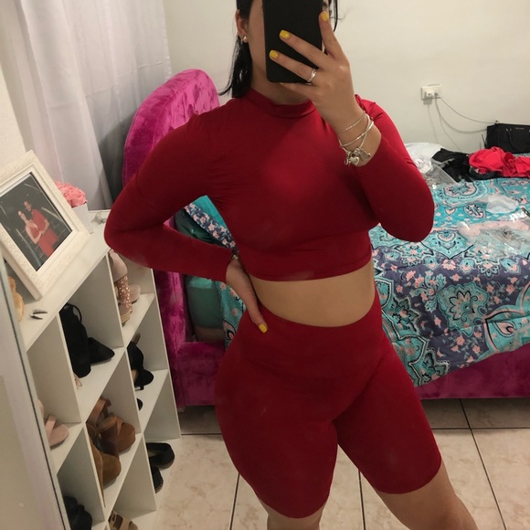 Set - Picture 2 of 2